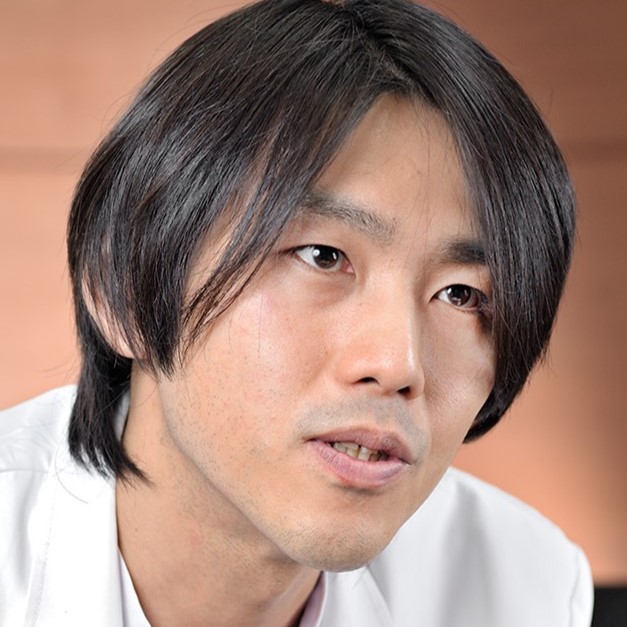 Yoshiyuki Kenmotsu ,MD